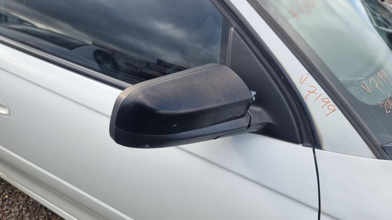 HOLDEN COMMODORE VTVZ 09/199709/2007 RIGHT FRONT WINDOW REGULATOR