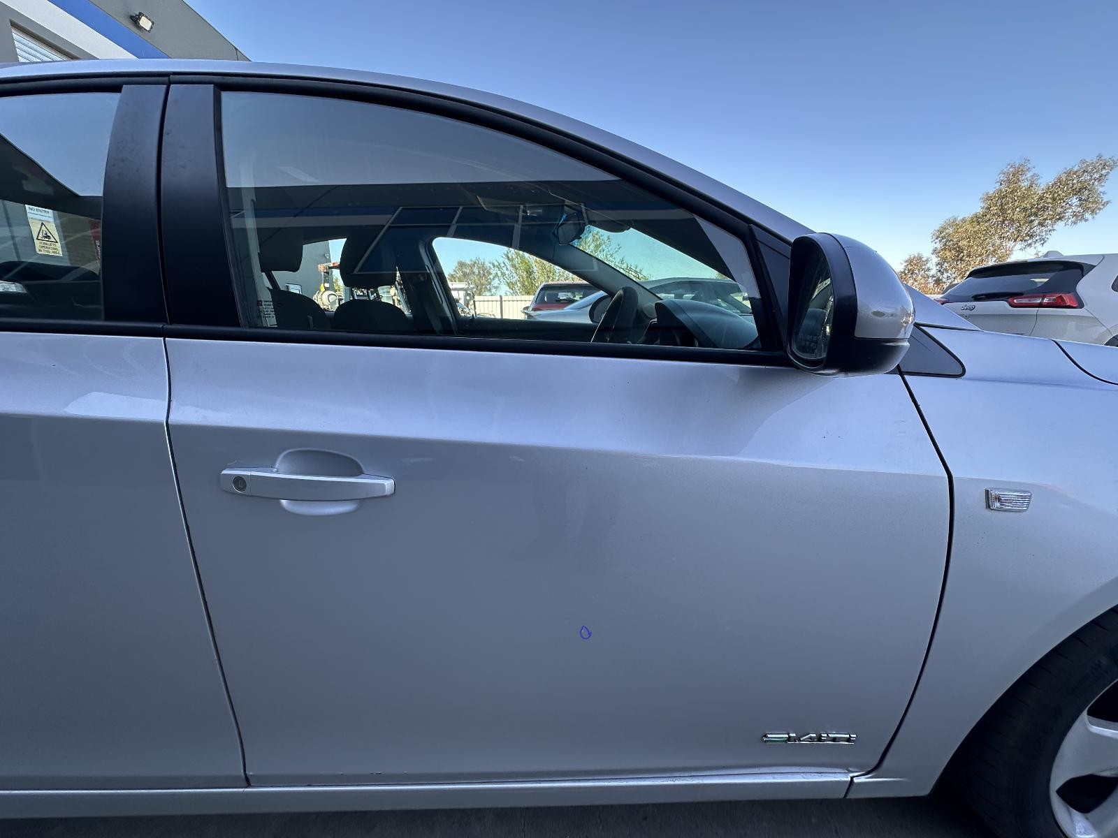 HOLDEN CRUZE JG-JH 03/2009-01/2017 RIGHT FRONT DOOR WINDOW
