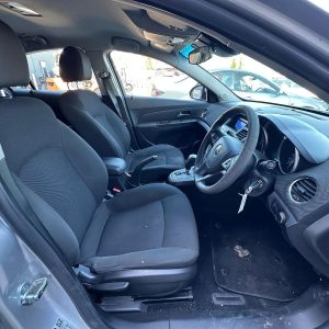 HOLDEN CRUZE JH 03/2011-01/2017 RIGHT FRONT SEAT BELT ONLY SEDAN