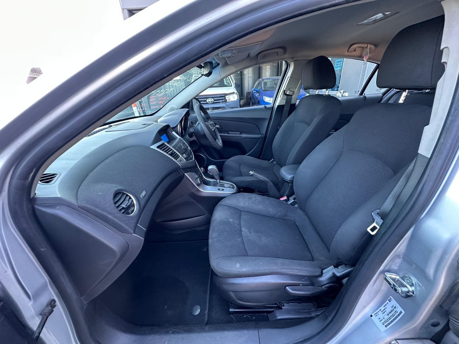 HOLDEN CRUZE JH 03/2011-01/2017 RIGHT REAR 2ND SEAT CLOTH SEDAN - Image 10