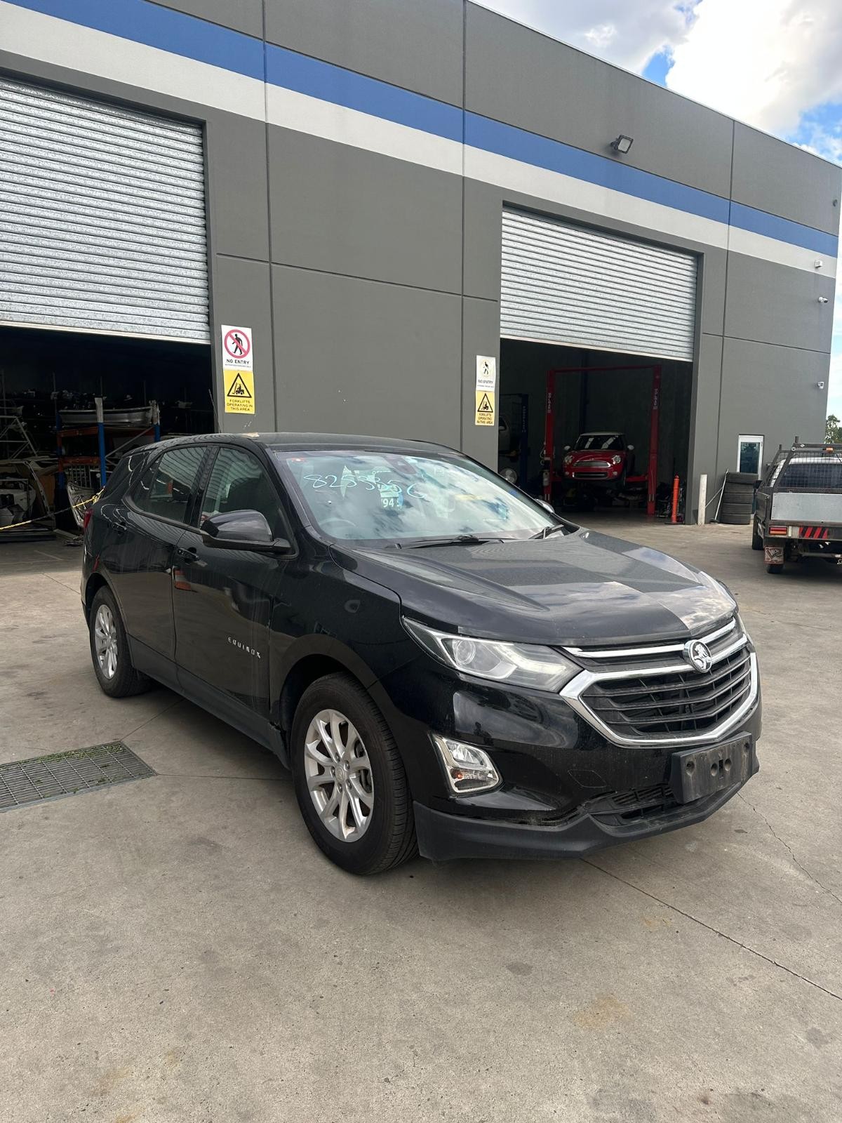 HOLDEN EQUINOX EQ 09/2017-12/2020 LEFT REAR DOOR TRIM - Image 3