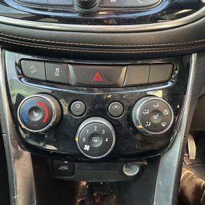 HOLDEN TRAX TJ SERIES 08/2013-12/2020 HEATER/AC CONTROLS STANDARD TYPE