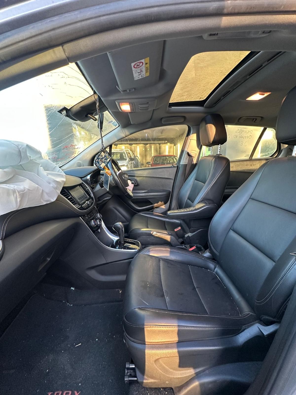 HOLDEN TRAX TJ SERIES 08/2013-12/2020 LEFT FRONT SEAT LEATHER