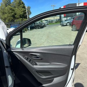 HOLDEN TRAX TJ SERIES 08/2013-12/2020 RIGHT FRONT DOOR TRIM LEATHER
