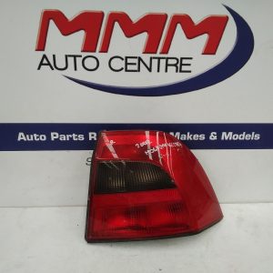 HOLDEN VECTRA RIGHT TAILLIGHT JS, SEDAN/HATCH, TINTED BLINKER, 08/98-02/03 98 99