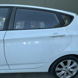 HYUNDAI ACCENT RB 05/2011-12/2019 LEFT REAR DOOR WINDOW M31 CODE HATCH