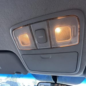 HYUNDAI I30 FD 09/2007-04/2012 FRONT COURTESY LIGHT WITH SUNGLASS HOLDER TYPE