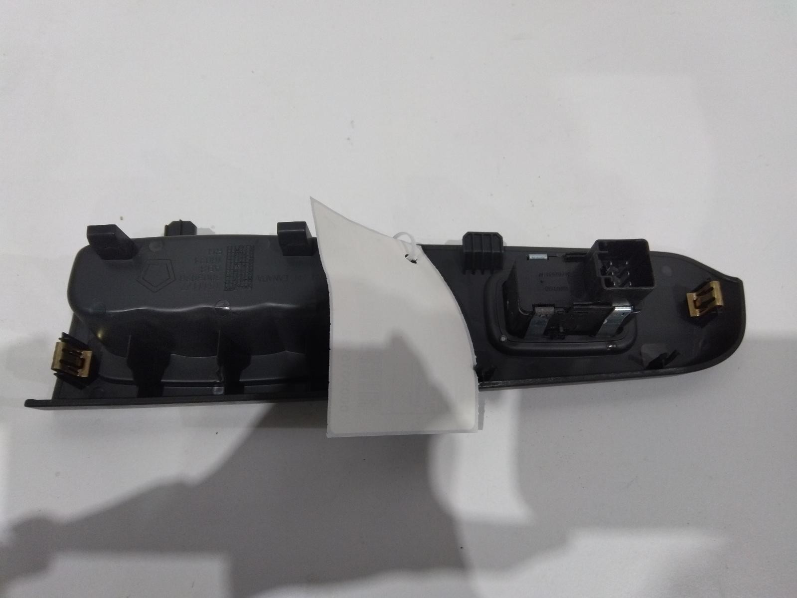 JEEP CHEROKEE KK 09/2009-10/2012 RIGHT REAR POWER WINDOW SWITCH - Image 4