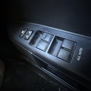 LEXUS CT200 ZWA10 12/2010-12/2013 RIGHT FRONT MASTER SWITCH P/N 8404033080