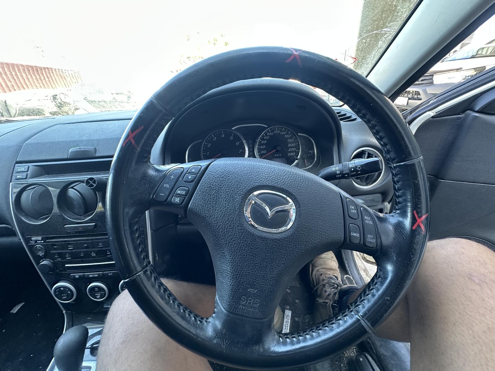 MAZDA 6 GG/GY 09/2002-2008 STEERING WHEEL A/BAG AND CONTROLS ONLY LEATHER