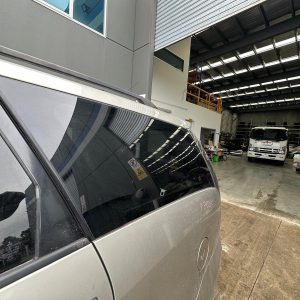 MITSUBISHI GRANDIS BA 06/2004-03/2010 LEFT REAR SIDE GLASS