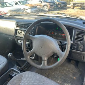 MITSUBISHI TRITON MK 10/1996-06/2006 STEREO/HEAD UNIT AFTERMARKET