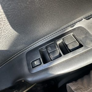 NISSAN DUALIS J10 10/2007-05/2014 RIGHT FRONT MASTER SWITCH 25401BB65A