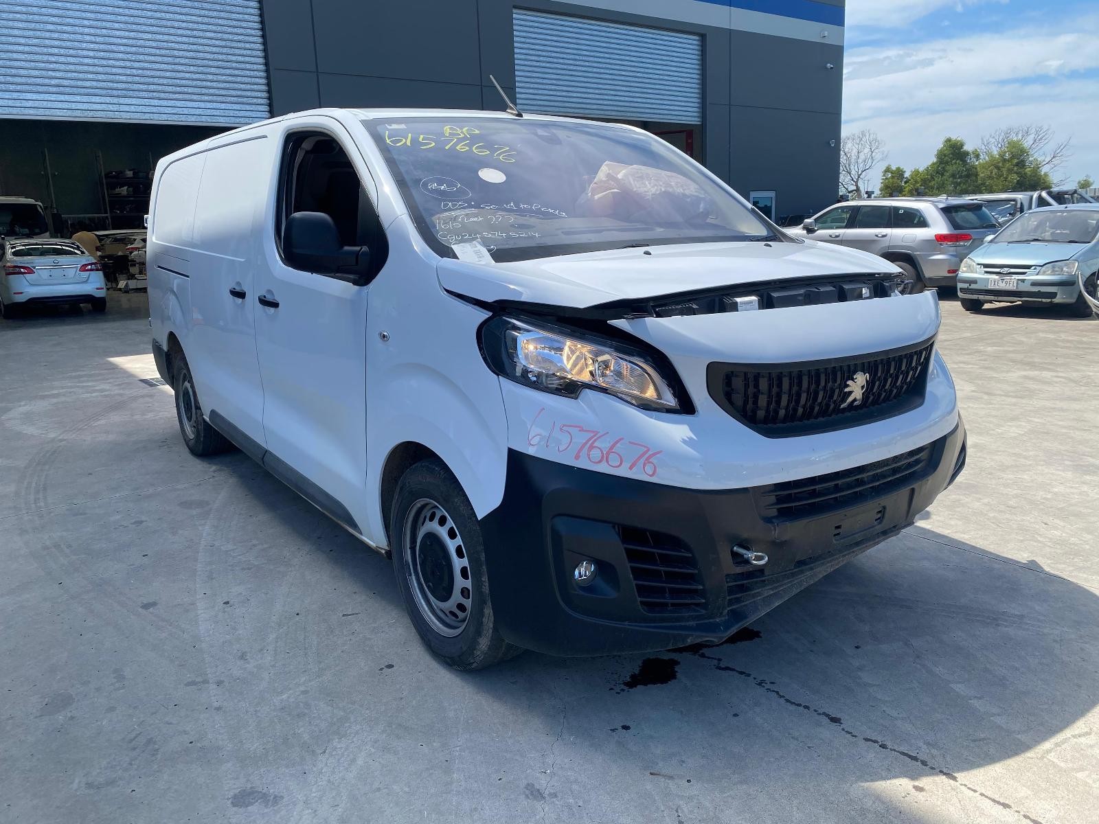 PEUGEOT EXPERT K0 04/2018-2025 OVERFLOW BOTTLE - Image 5