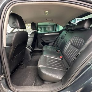 SKODA SUPERB NP 03/2016-06/2024 CENTRE COURTESY LIGHT