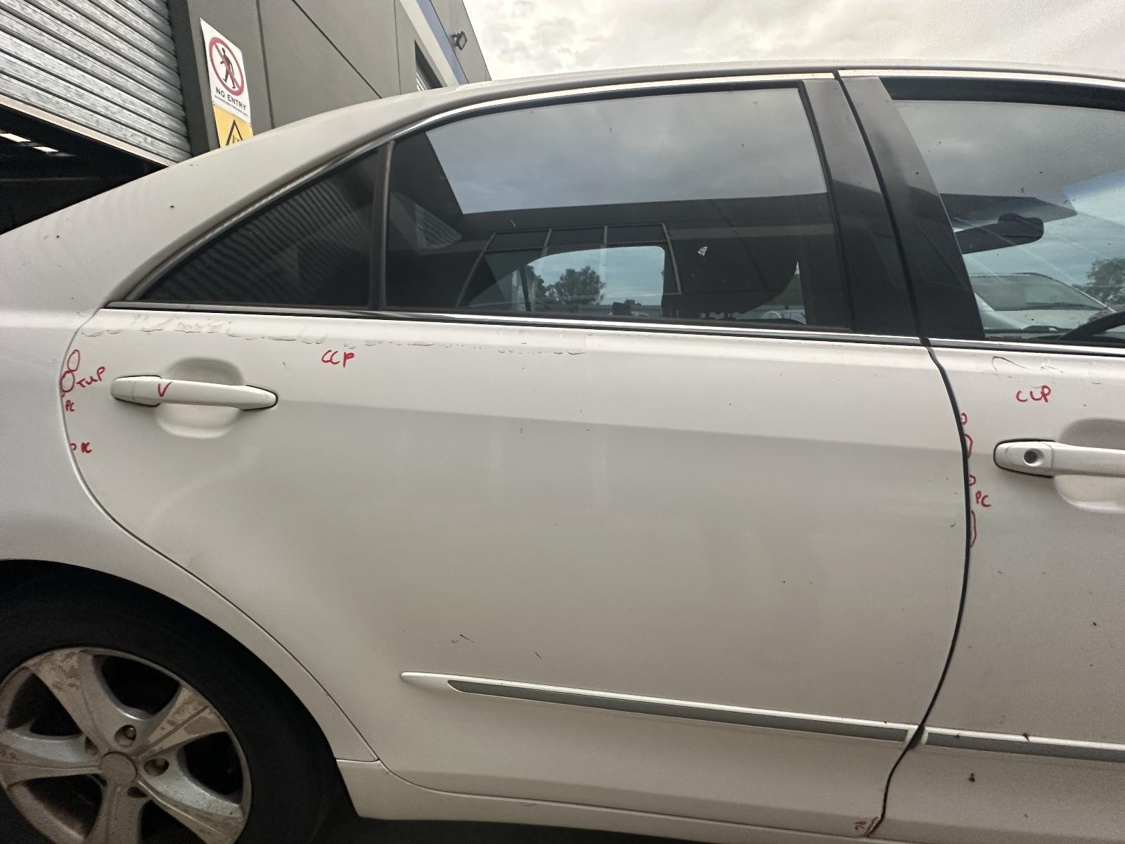TOYOTA AURION GSV40R 10/2006-08/2009 RIGHT REAR DOOR SHELL