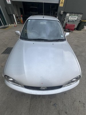 TOYOTA COROLLA AE112 11/1999-11/2001 BONNET SEDAN/SECA