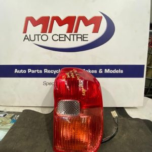 TOYOTA RAV4 RIGHT TAILLIGHT ACA2#R, LENS # 42-26, 07/00-07/03 00 01 02 03