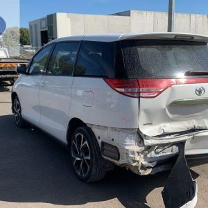 TOYOTA TARAGO REAR GARNISH TAILGATE LAMP (RH SIDE), ACR50R, 03/06-12/08 06 07 08