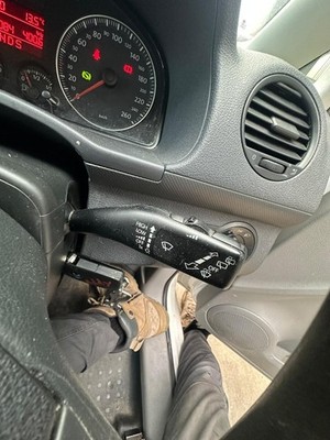 VOLKSWAGEN CADDY 2K 12/2004-08/2010 FLASHER SWITCH 1K0953513E
