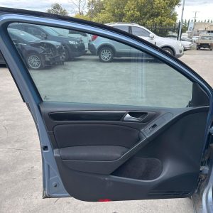VOLKSWAGEN GOLF GEN 6 10/2008-03/2013 LEFT FRONT DOOR TRIM CLOTH 5DR TSI HATCH