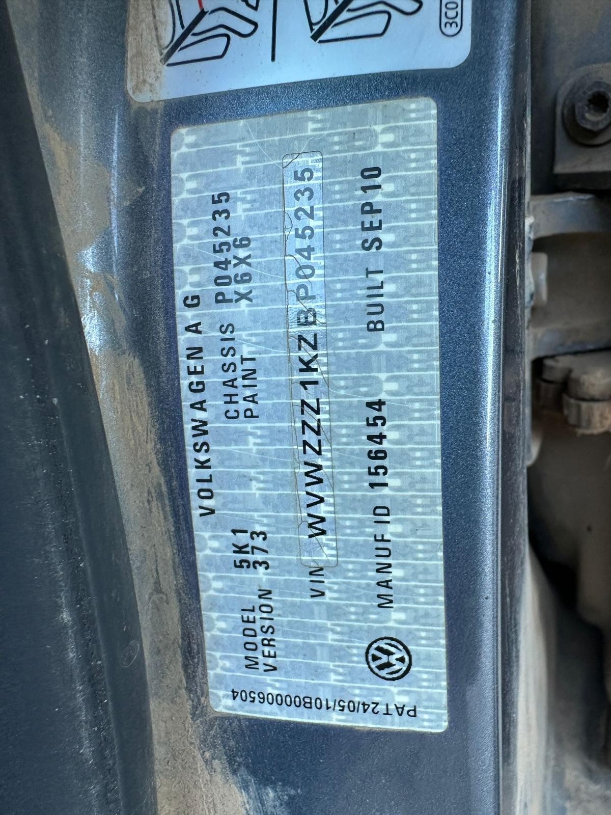 VOLKSWAGEN GOLF GEN 6 10/2008-12/2015 CONSOLE LID - Image 13