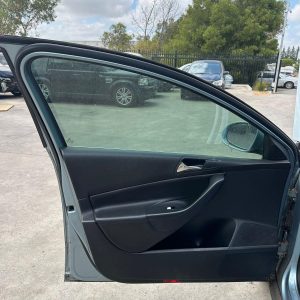 VOLKSWAGEN PASSAT 3C/MK6 B6 03/2006-09/2010 LEFT FRONT DOOR TRIM LEATHER BLACK
