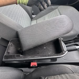 VOLKSWAGEN POLO 6R 05/2010-05/2014 CONSOLE LID CLOTH TYPE