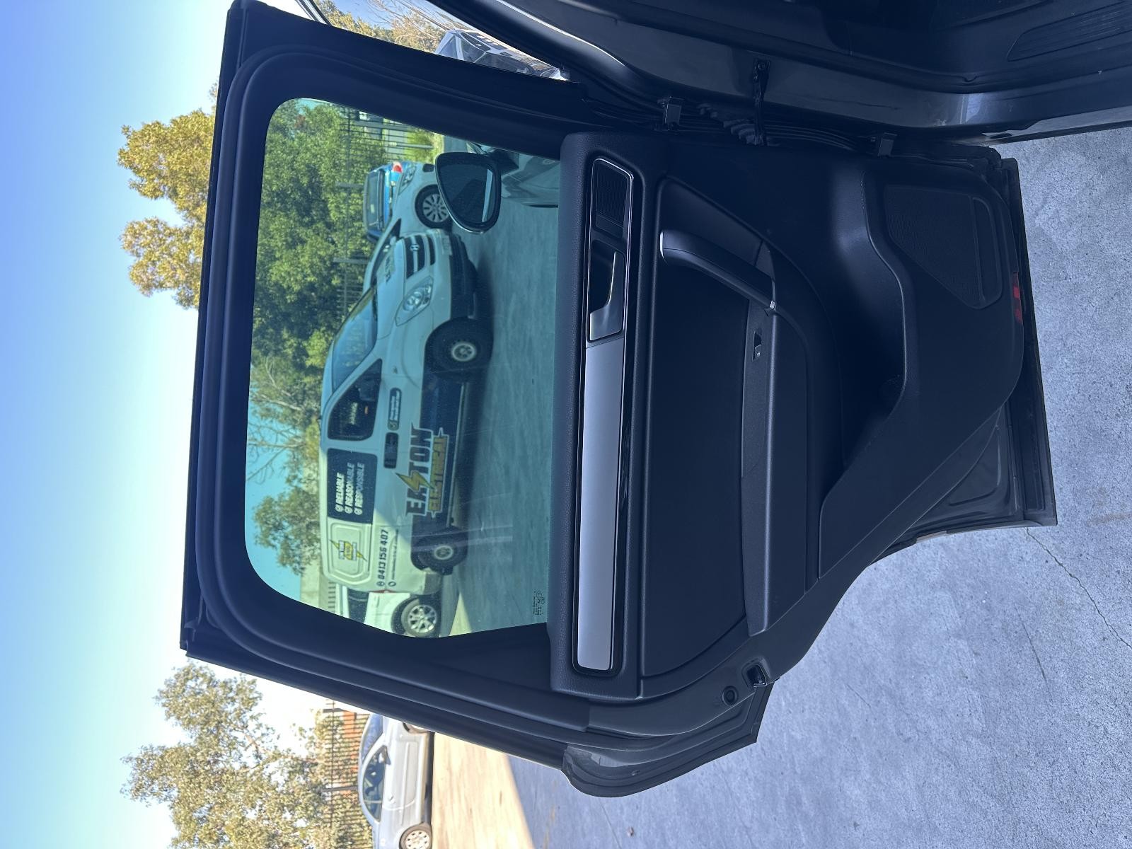 VOLKSWAGEN TOUAREG 7P 12/2010-04/2018 LEFT REAR INNER DOOR HANDLE