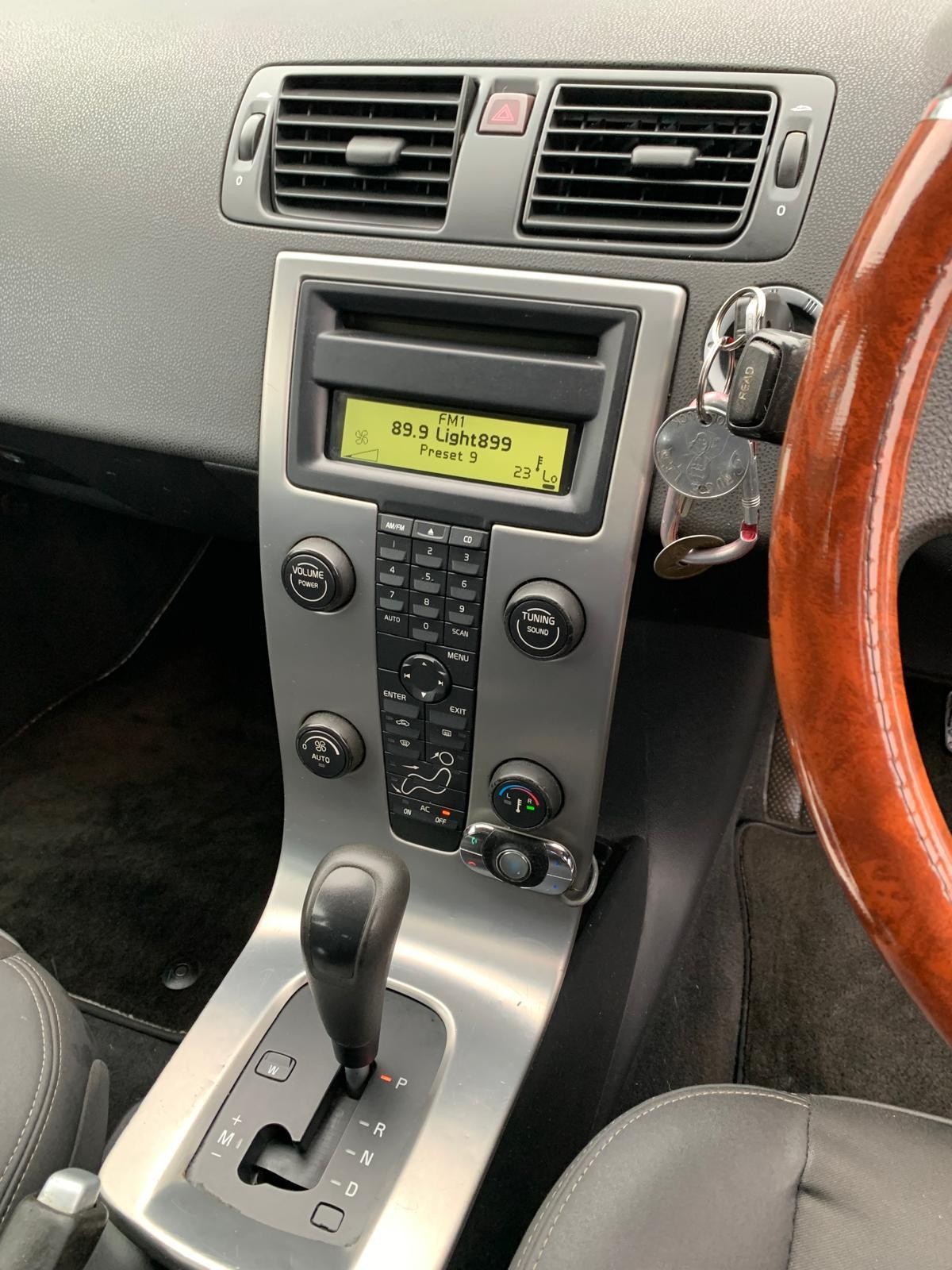 VOLVO S40 M SERIES 03/2004-08/2012 LEFT FRONT DOOR SHELL - Image 9