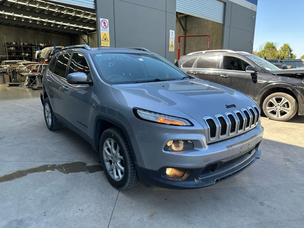 Jeep Cherokee 2014 Silver Auto Petrol