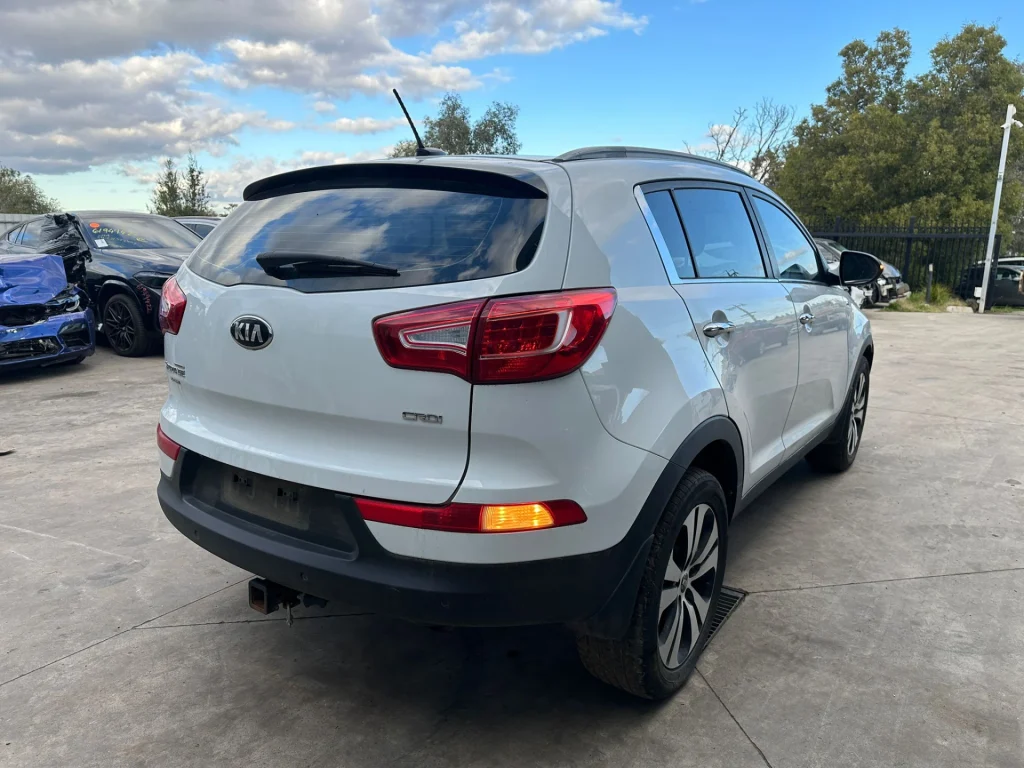 Kia Sportage 2013 White Auto Diesel