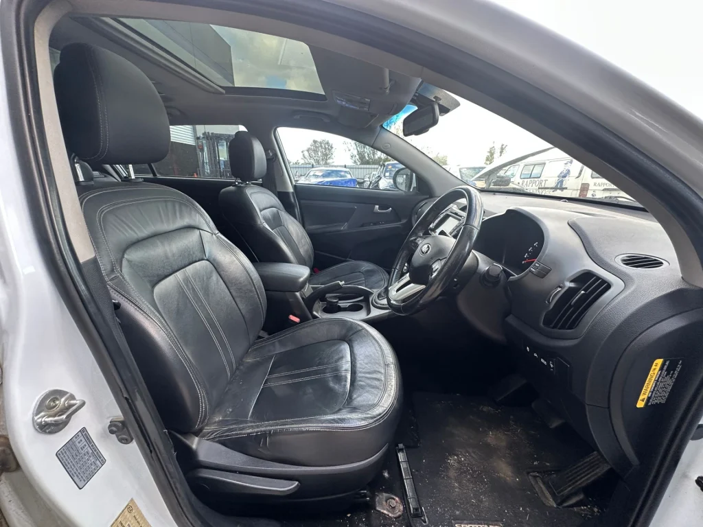 Kia Sportage 2013 White Auto Diesel