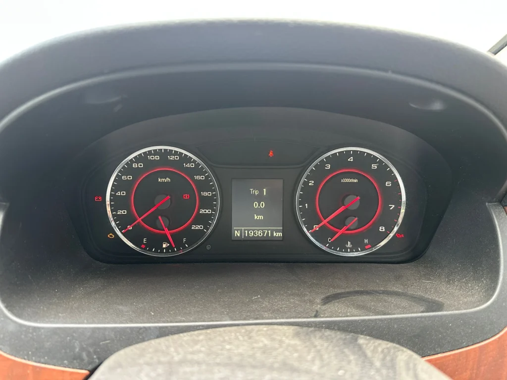 LDV G10 2016 Silver Auto Petrol