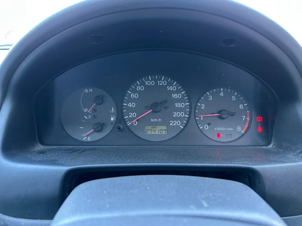 Mazda 323 1998 Auto Petrol
