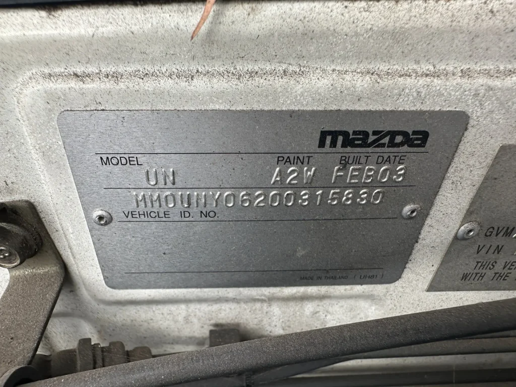 Mazda B2600F 2003 White Manual Petrol