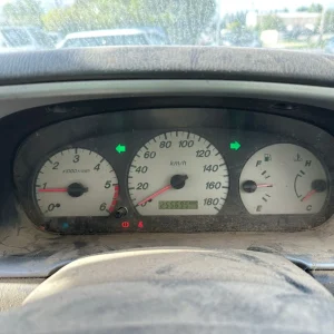 Mazda B2500 2005 White Manual Diesel