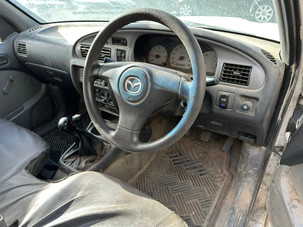 Mazda B2500 2005 White Manual Diesel