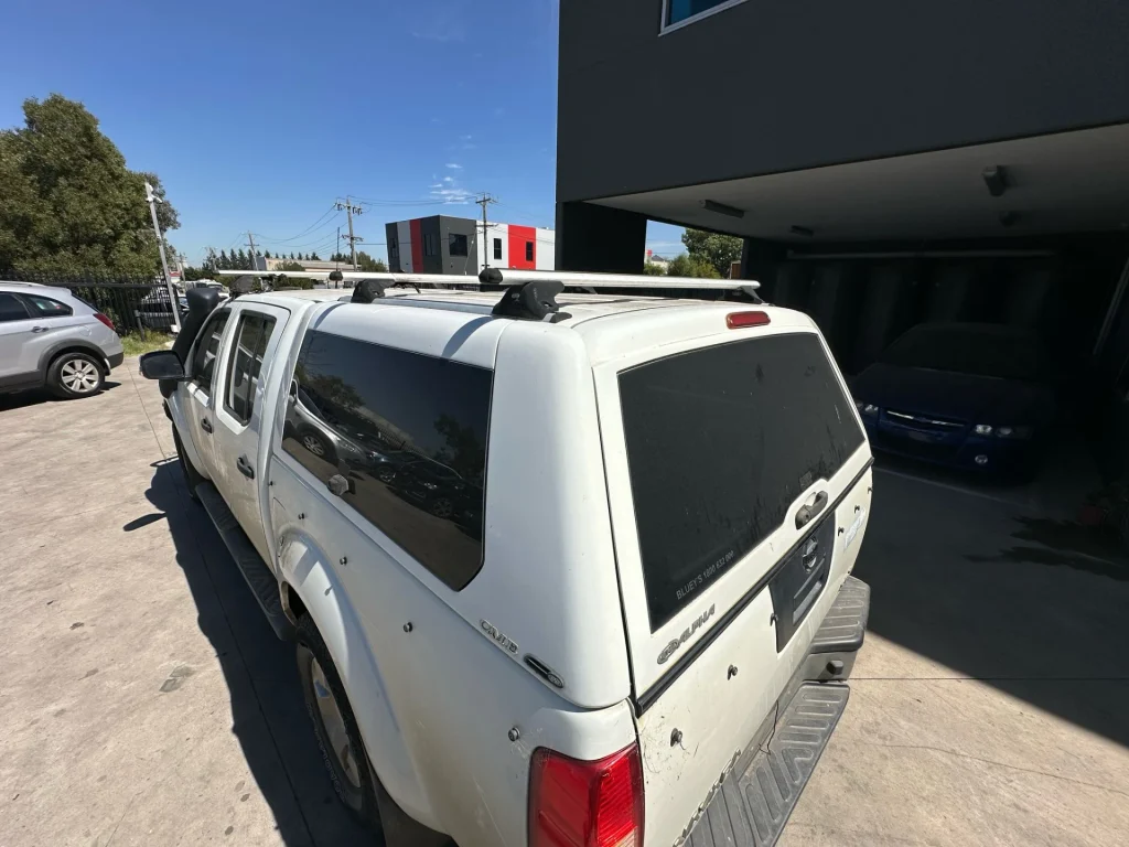 Nissan Navara 2007 White Auto White