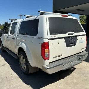 Nissan Navara 2007 White Auto White