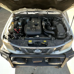 Nissan Navara 2007 White Auto White