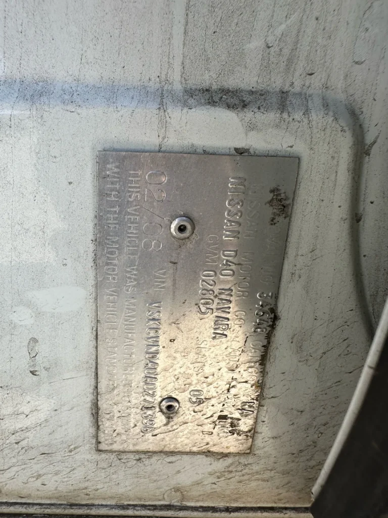 Nissan Navara 2007 White Auto White