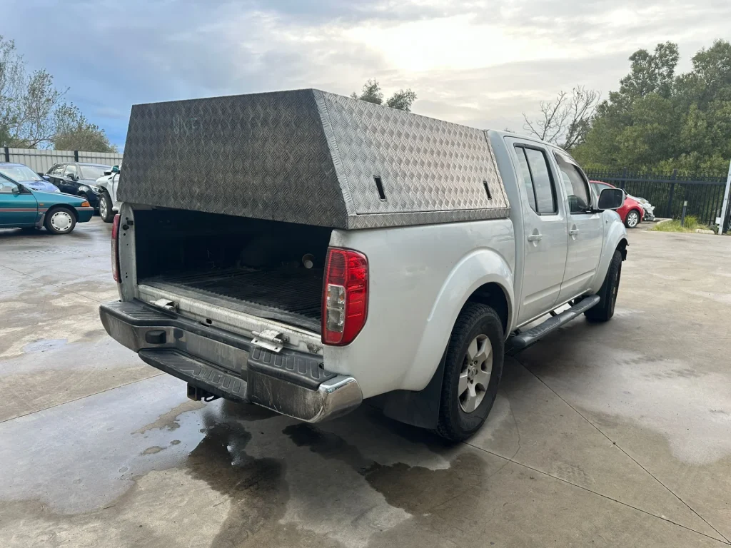 Nissan Navara 2009 White Auto Diesel