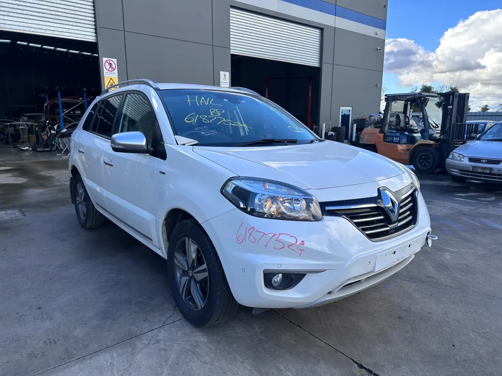 Renault Koleos 2025 White Auto Petrol