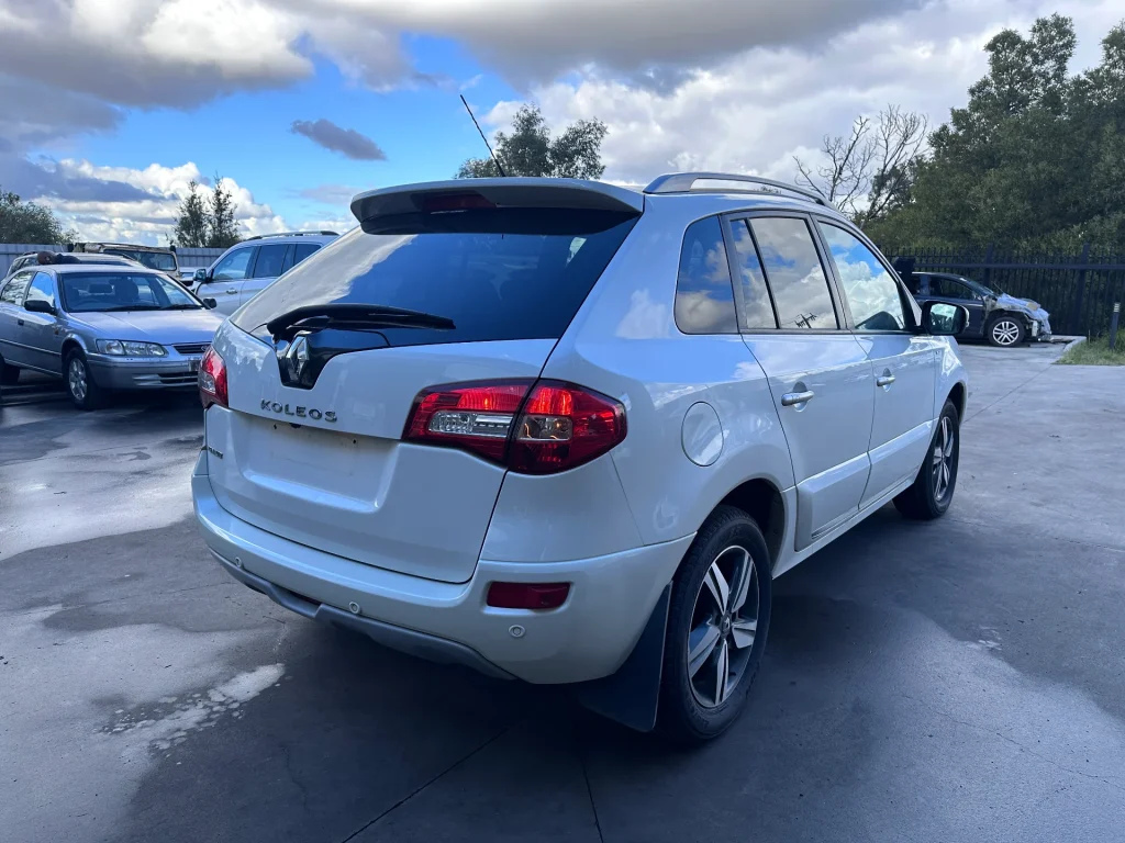 Renault Koleos 2025 White Auto Petrol