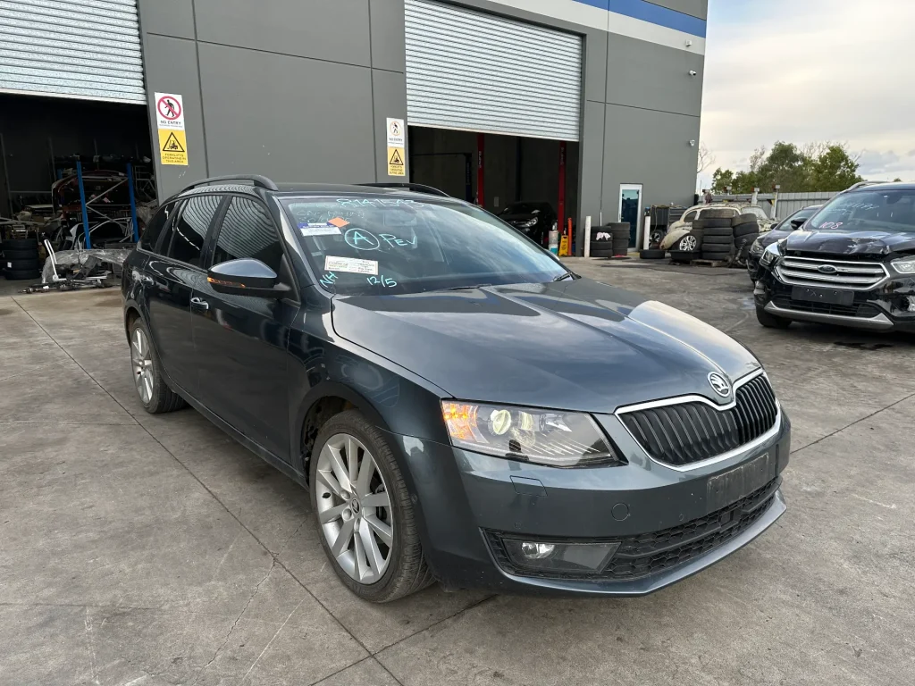 Skoda Octavia 2025 Grey Auto Petrol