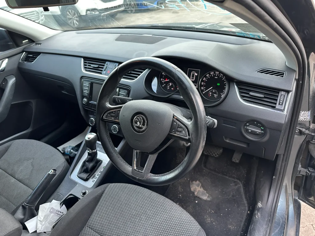 Skoda Octavia 2025 Grey Auto Petrol