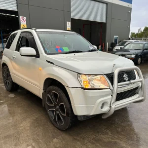 Suzuki Grand Vitara 2010 White Auto Petrol