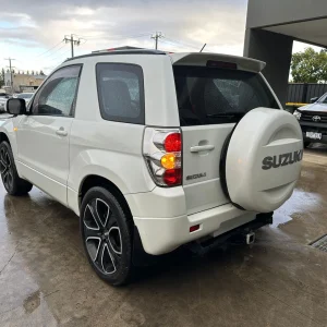 Suzuki Grand Vitara 2010 White Auto Petrol