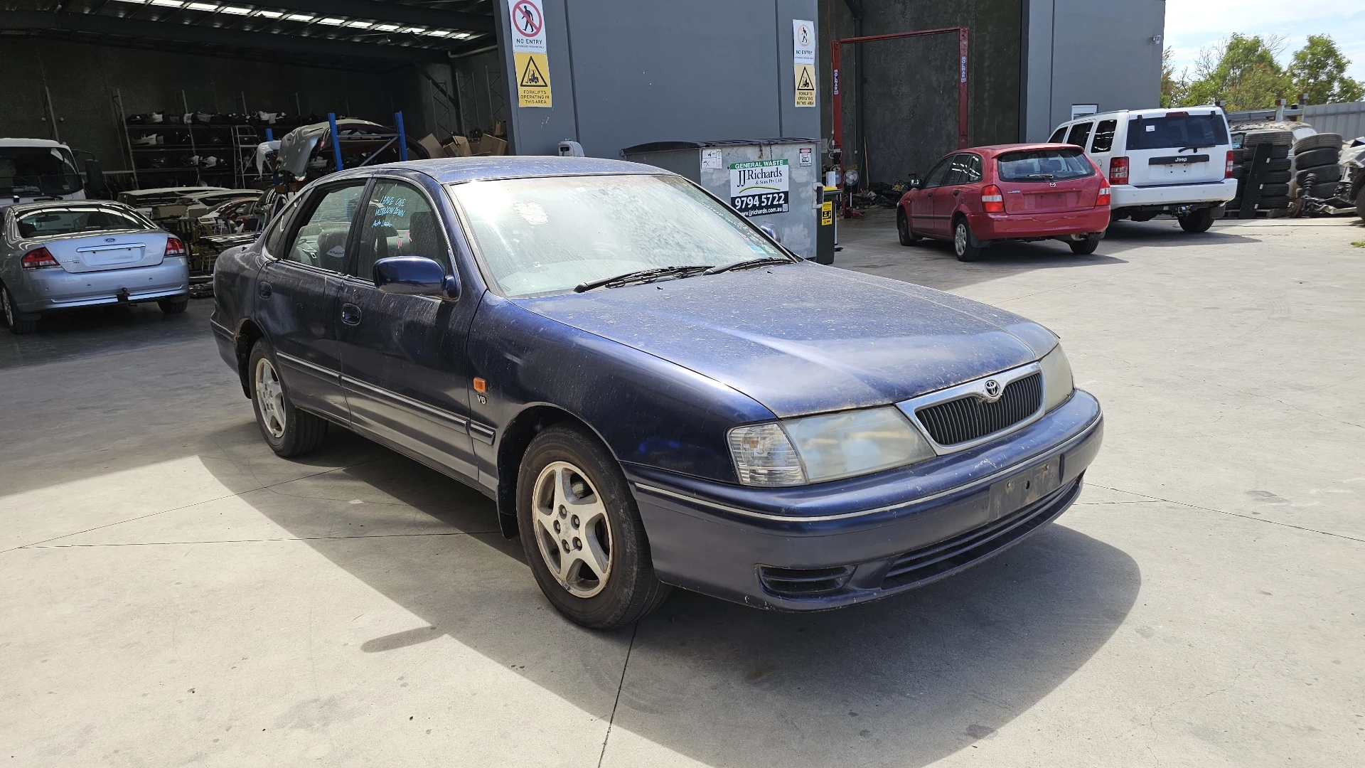 Toyota Avalon 2003 Blue Auto Petrol